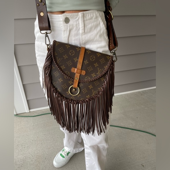 Vintage Louis Vuitton Crossbody - Picture 7 of 8
